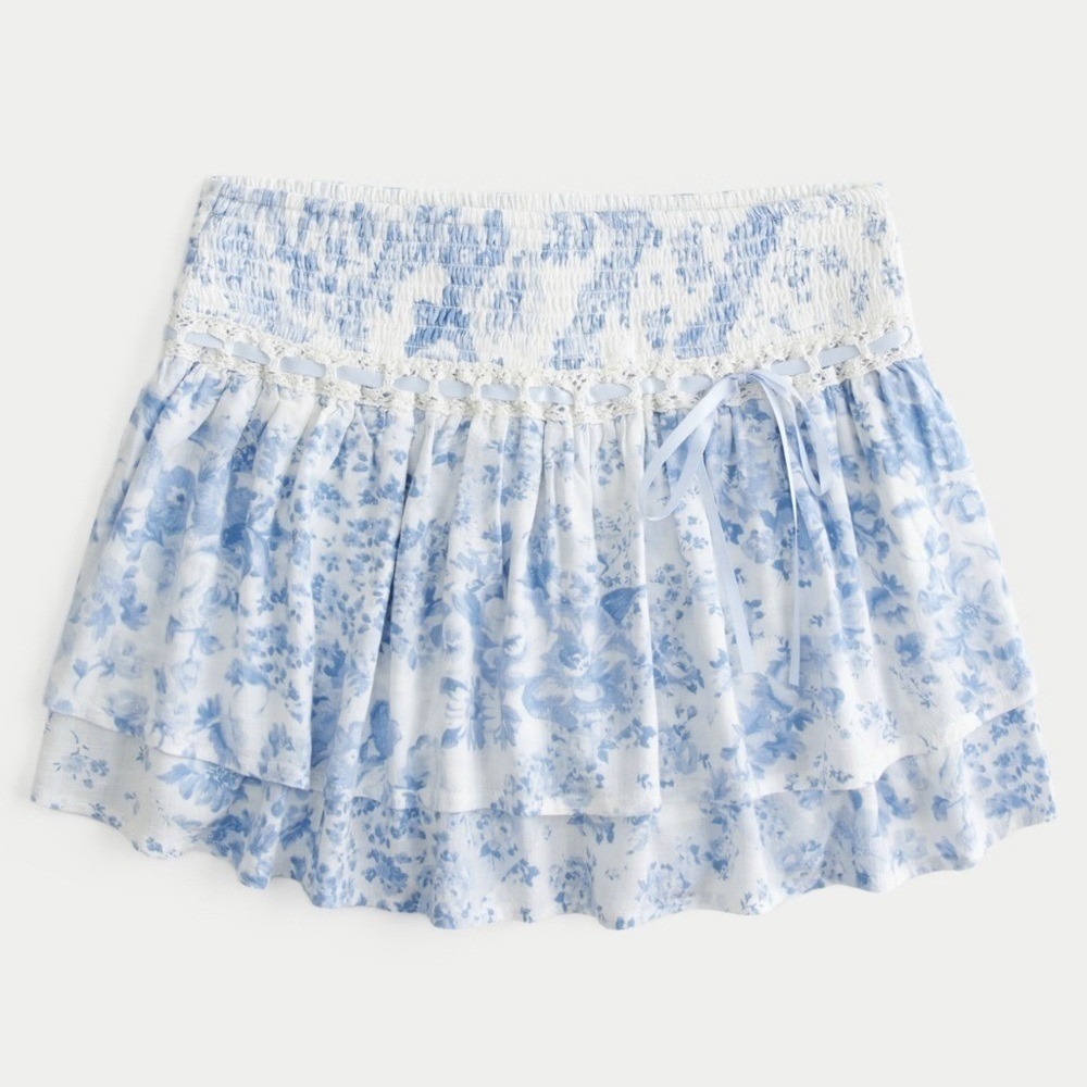 Hollister Floral Skort Blue White Smocked Ruffle Crochet Coquette Romantic